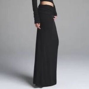 🔴 SKIMS - Black Onyx Cloud Fold Over Long Skirt